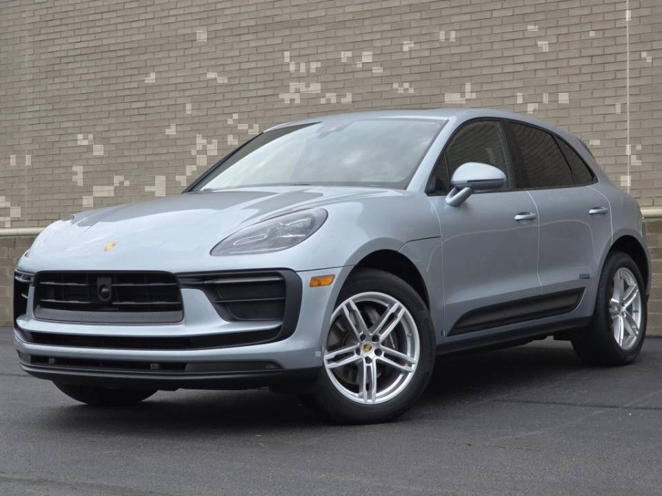 2024 Porsche Macan T