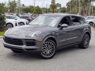 2023 Porsche Cayenne Platinum Edition's photo