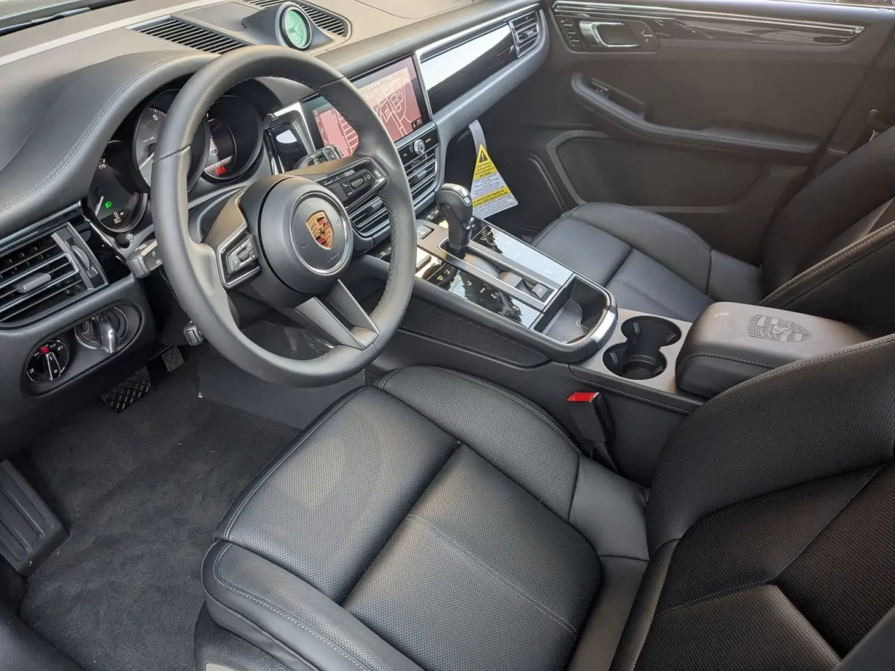 2026 Porsche Macan S - Photo 32