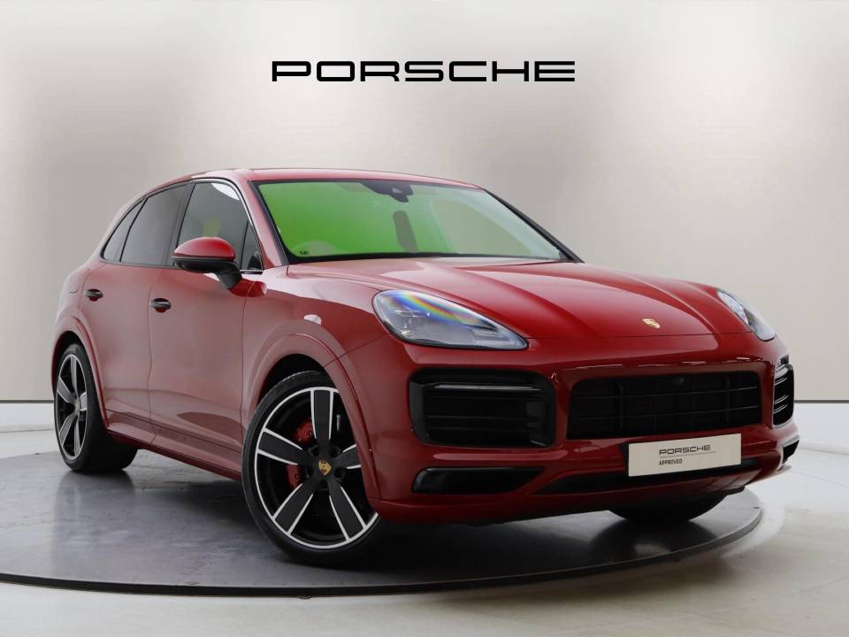 2020 PORSCHE CAYENNE