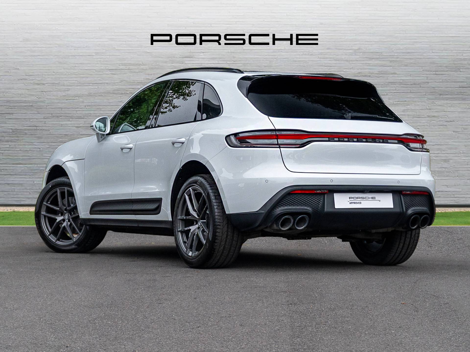Macan, photo 2 of 37