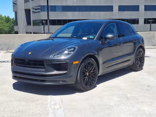 2022 Porsche Macan GTS's photo