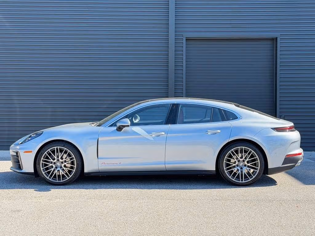 2026 Porsche Panamera Base - Photo 12