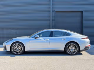 2026 Porsche Panamera Base - Photo 9