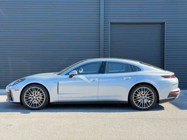 2026 Porsche Panamera Base - Photo 14