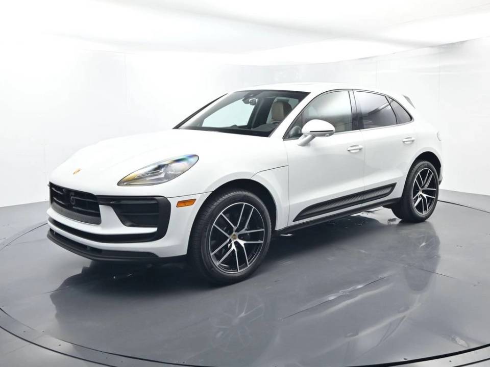 2026 Porsche Macan