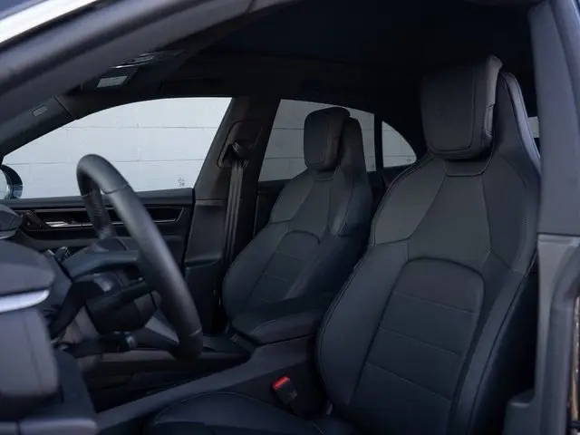 2026 Porsche Macan Base - Photo 38
