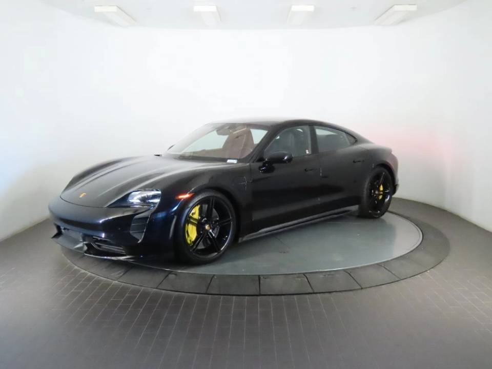 2022 Porsche Taycan Turbo S
