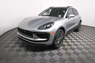 2026 Porsche Macan's photo
