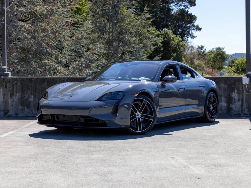 2025 Porsche Taycan