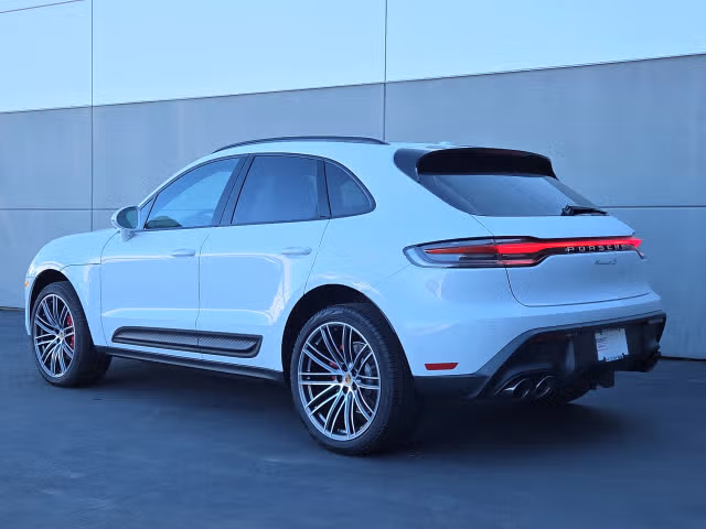 2025 Porsche Macan S - Photo 18