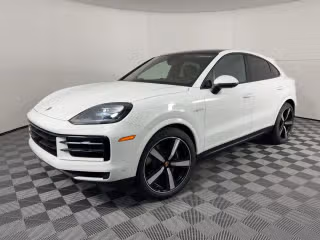 2026 Porsche Cayenne E-Hybrid's photo