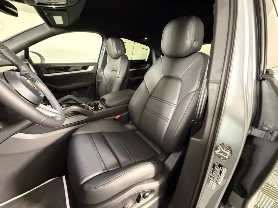 2026 Porsche Cayenne Coup Base - Photo 39