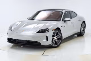 2026 Porsche Taycan 4's photo