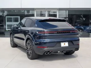 2025 Porsche Cayenne Coup E-Hybrid - Photo 21