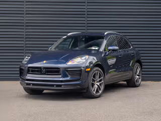 2023 Porsche Macan -'s photo