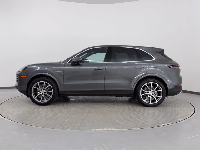 2026 Porsche Cayenne E-Hybrid - Photo 10