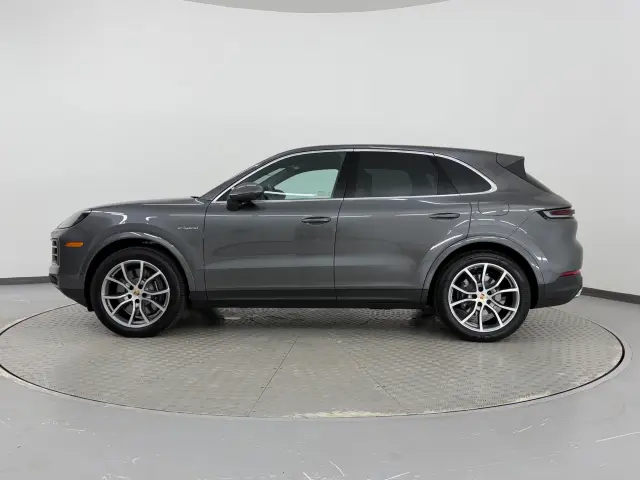 2026 Porsche Cayenne E-Hybrid - Photo 14