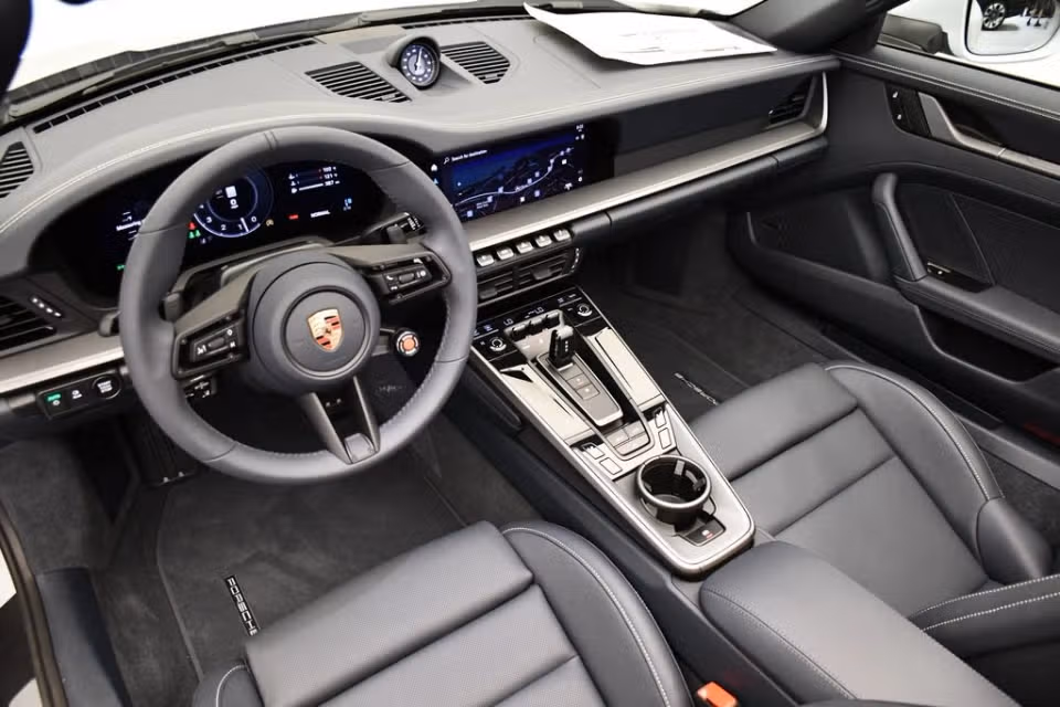 2026 Porsche 911 S - Photo 27