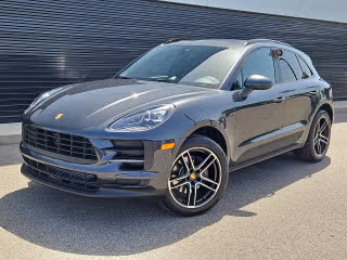 2020 Porsche Macan -'s photo