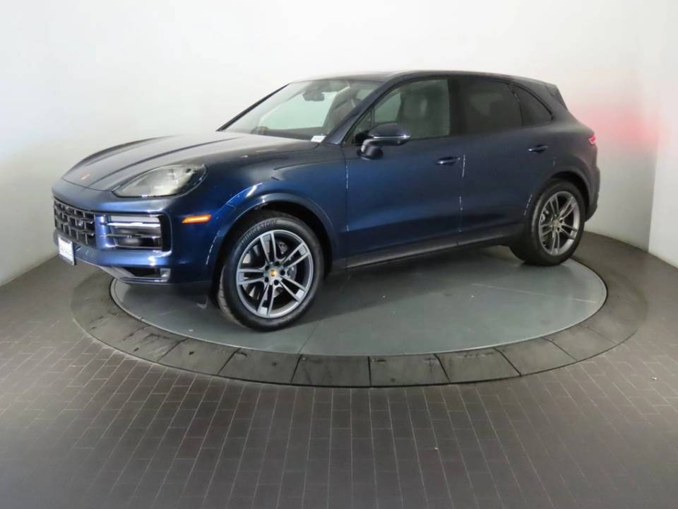 2024 Porsche Cayenne Base
