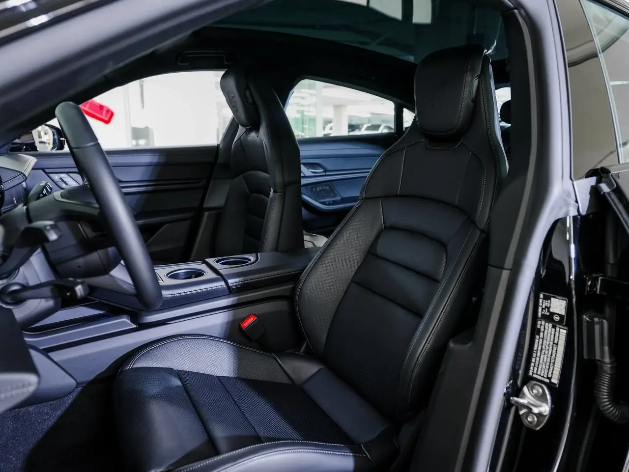 2026 Porsche Taycan Base - Photo 40