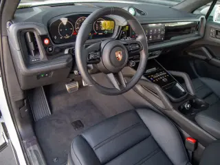 2026 Porsche Cayenne GTS - Photo 29