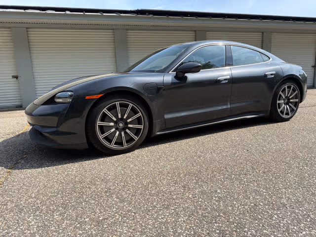 2024 Porsche Taycan S - Photo 10