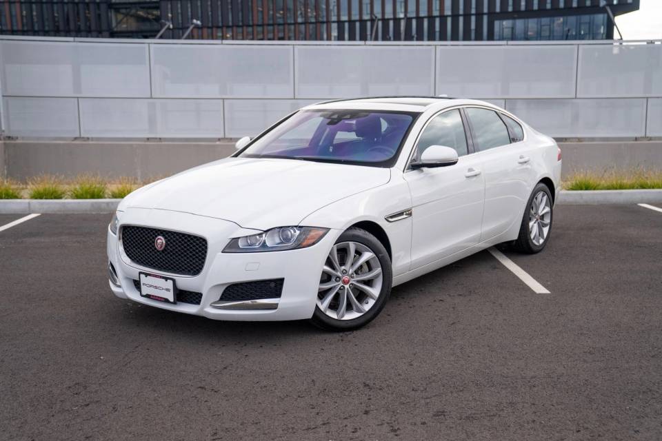 2018 Jaguar XF Premium