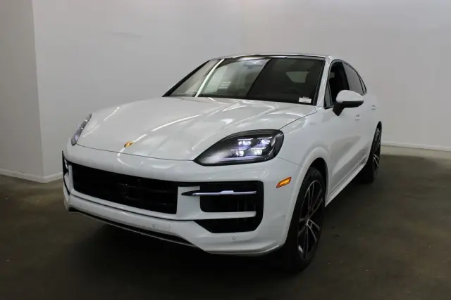 2026 Porsche Cayenne Coup S - Photo 6