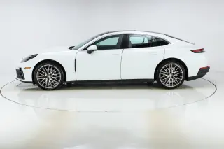 2025 Porsche Panamera Base - Photo 13