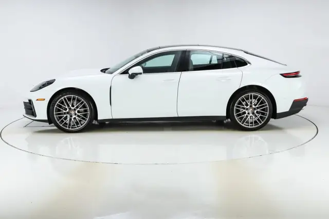 2025 Porsche Panamera Base - Photo 14