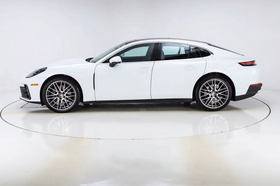 2025 Porsche Panamera Base - Photo 11