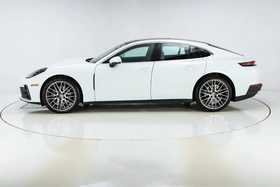 2025 Porsche Panamera Base - Photo 15
