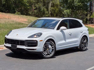 2023 Porsche Cayenne Turbo's photo