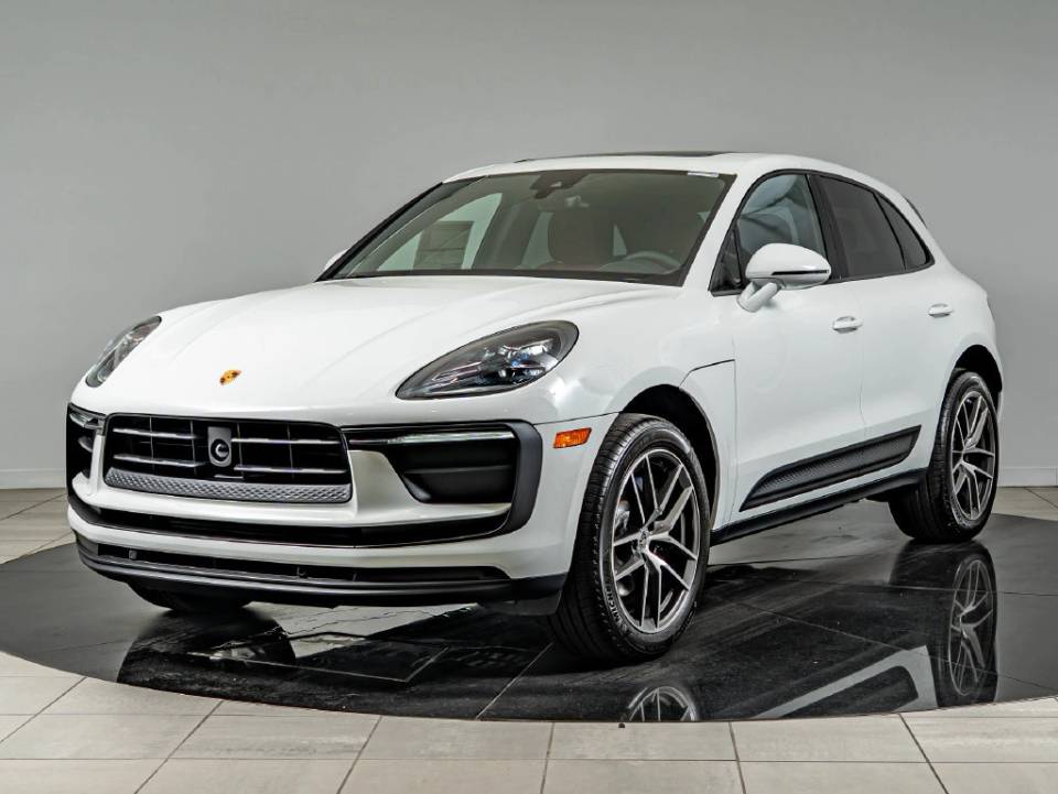 2026 Porsche Macan