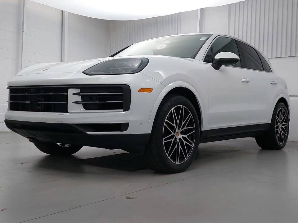 2025 Porsche Cayenne Base