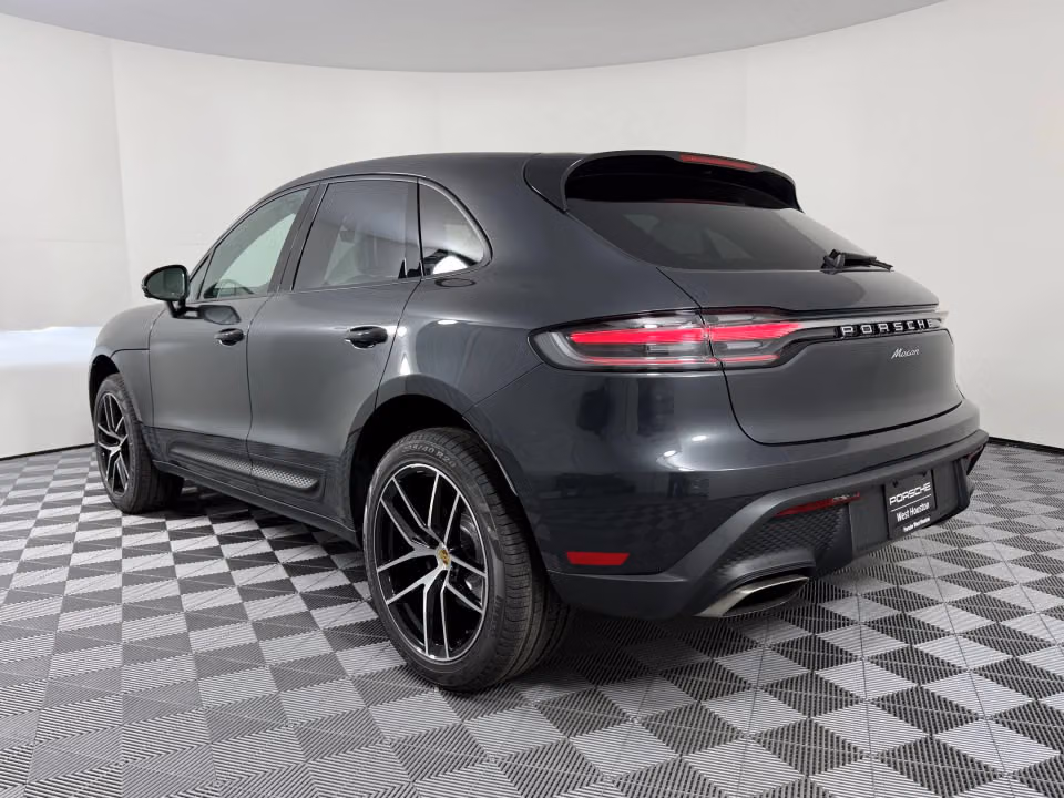 2026 Porsche Macan T - Photo 19