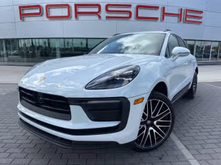 2026 Porsche Macan's photo