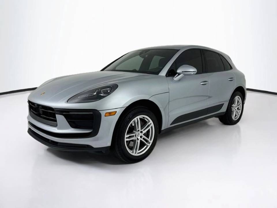 2025 Porsche Macan