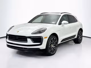 2026 Porsche Macan -'s photo