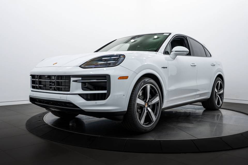 2026 Porsche Cayenne Coup