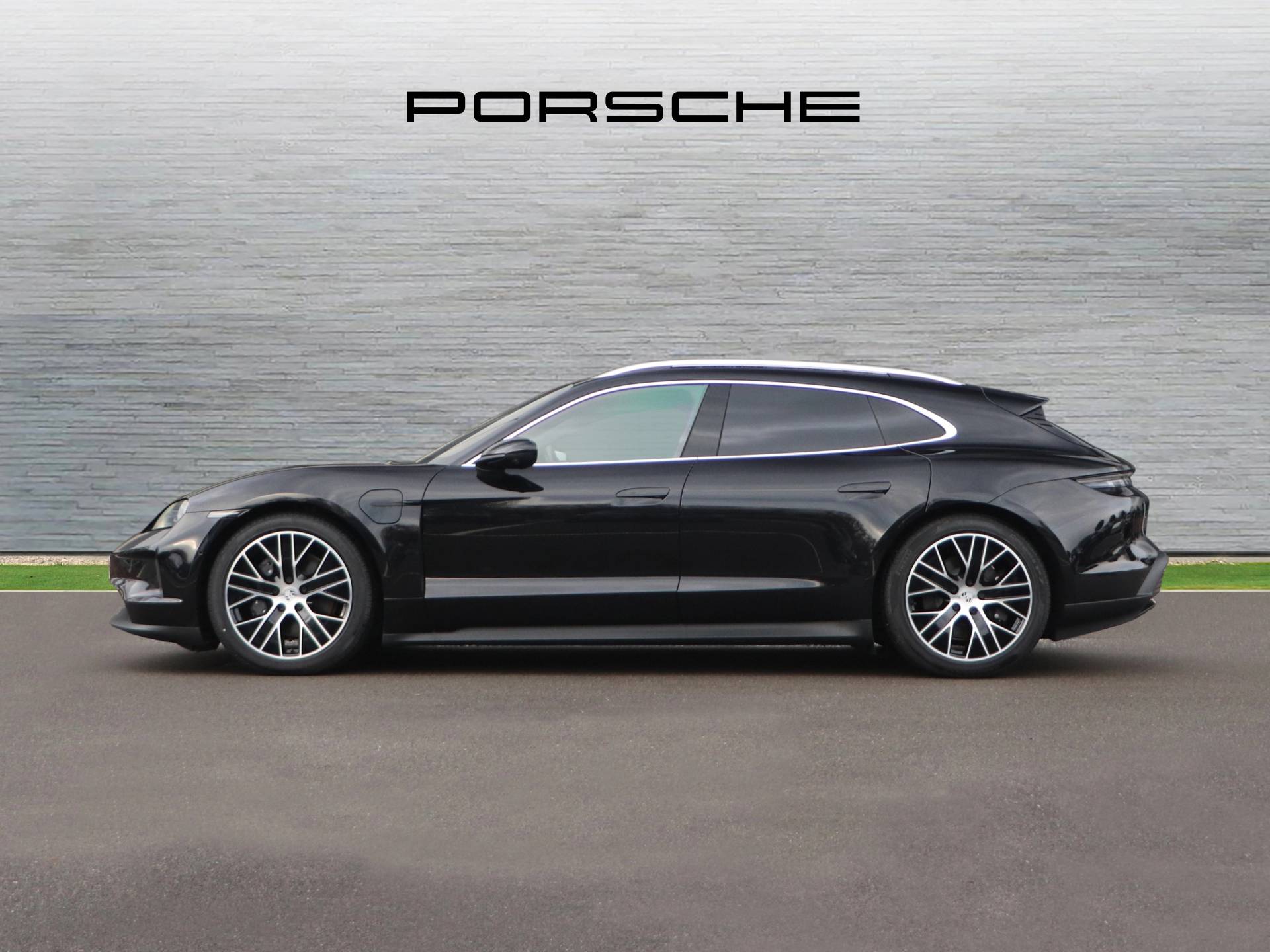 Taycan Sport Turismo, photo 2 of 32