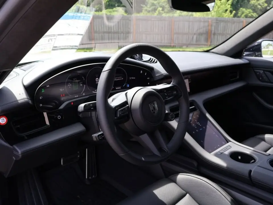 2026 Porsche Taycan Turbo S - Photo 31
