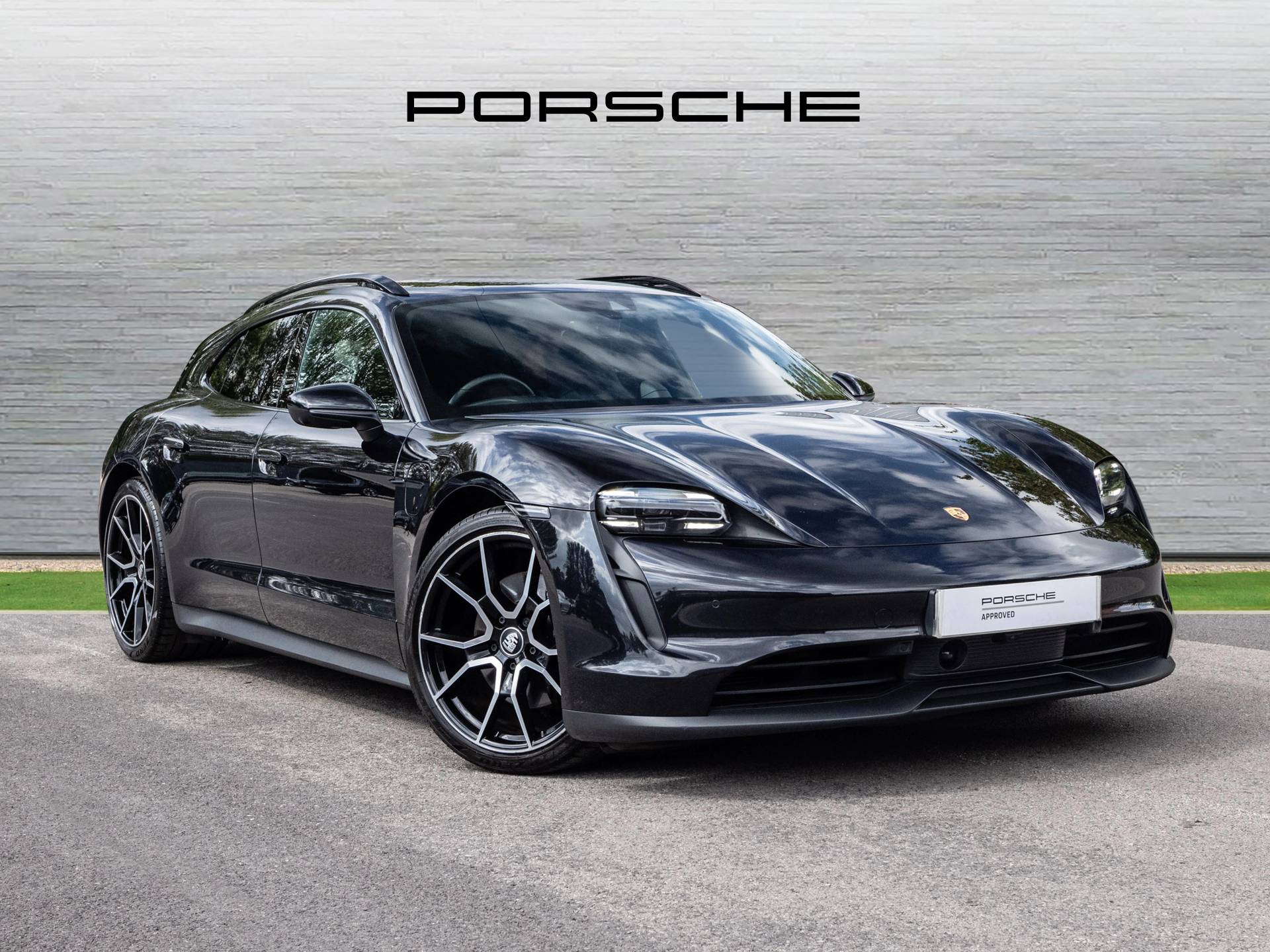 Taycan 4S Sport Turismo, photo 1 of 39