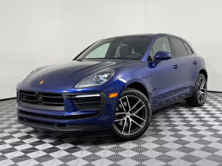 2025 Porsche Macan's photo