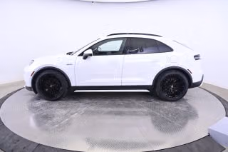 2025 Porsche Macan Base - Photo 9