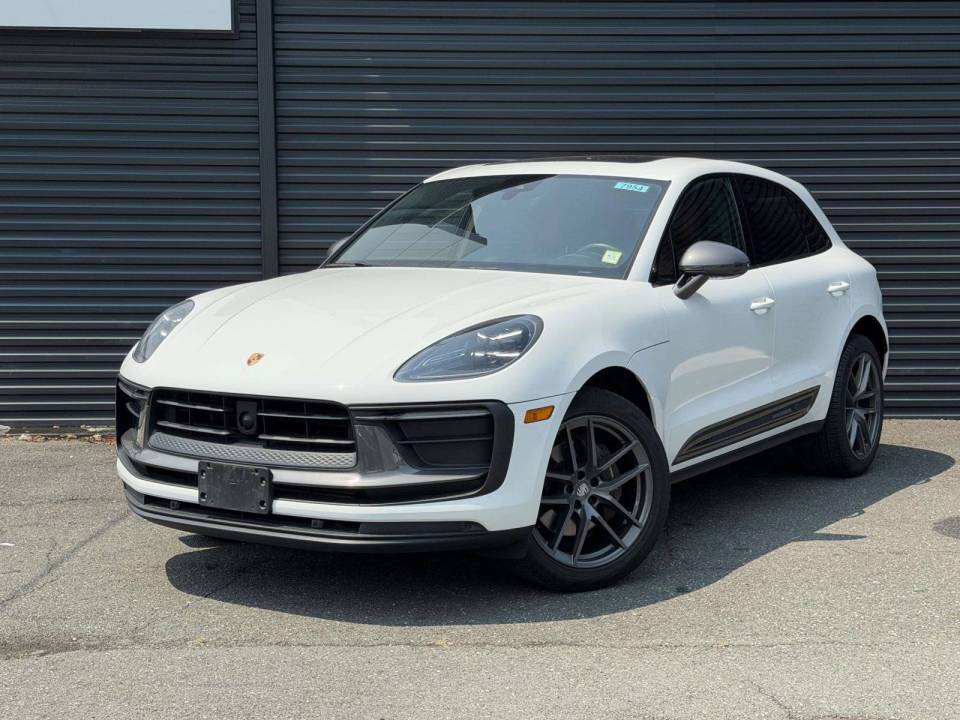 2023 Porsche Macan