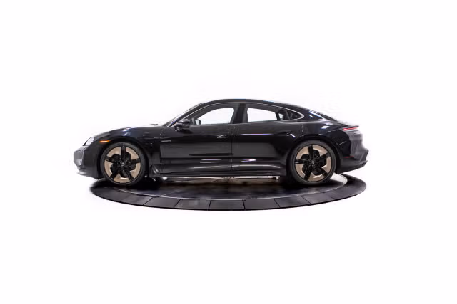 2026 Porsche Taycan Turbo S - Photo 10