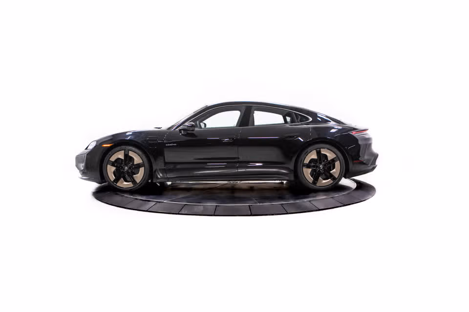 2026 Porsche Taycan Turbo S - Photo 11